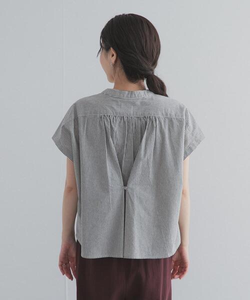 URBAN RESEARCH DOORS(アーバンリサーチドアーズ)の「ストライプクロップドブラウス(シャツ/ブラウス・レディース・ミント/ブラック/ブルー・FREE)」の7枚目の写真