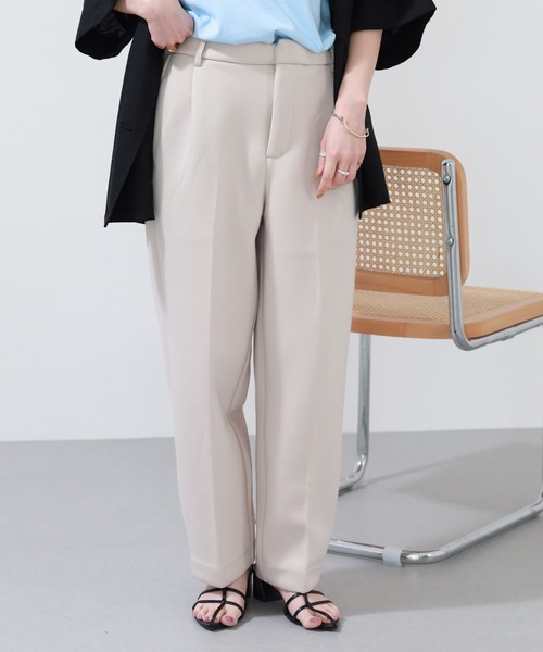 OMNES(オムネス)の「スポンジポンチタックパンツ(その他パンツ・レディース・ベージュ・WOMENS L)」の1枚目の写真
