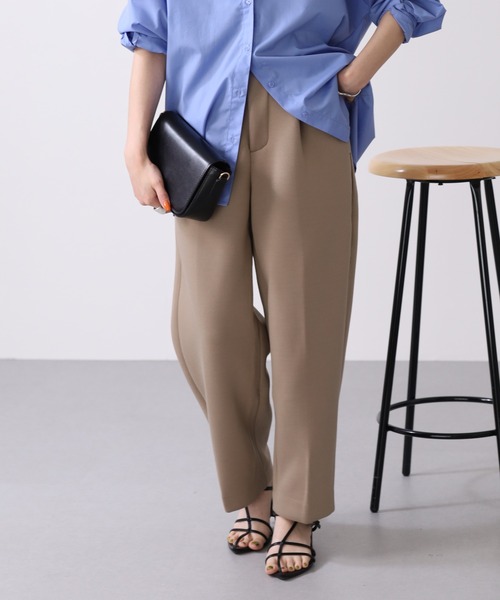 OMNES(オムネス)の「スポンジポンチタックパンツ(その他パンツ・レディース・ベージュ・WOMENS L)」の2枚目の写真