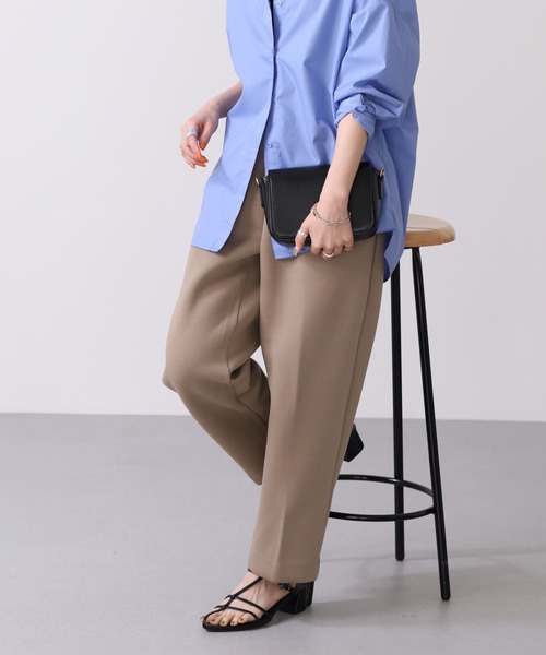 OMNES(オムネス)の「スポンジポンチタックパンツ(その他パンツ・レディース・ベージュ・WOMENS L)」の4枚目の写真
