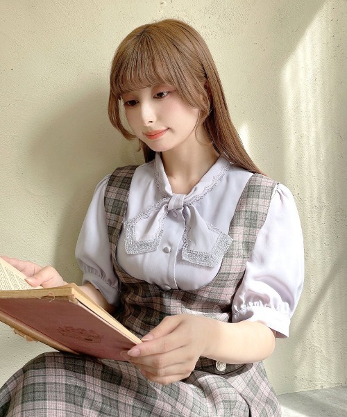 F i.n.t(フィント)の「レースハンカチ風クロスタイブラウス/fint フィント(シャツ/ブラウス・レディース・ラベンダー/オフホワイト・FREE)」の2枚目の写真