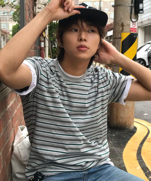 MINDBRIDGE（マインドブリッジ）の「[ON]マルチストライプクロップ半袖Tシャツ - 2カラー（Tシャツ/カットソー・メンズ・ネイビー/グレー・100/110/95/105）」の6枚目の写真