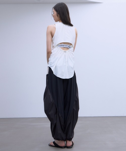 THINGS THAT MATTER(シングス ザット マター)の「BACK CUTOUT GATHERED TANK / バック カットアウト ギャザード タンク(タンクトップ・レディース・ブラック/ホワイト/ブラウン・FREE)」の9枚目の写真