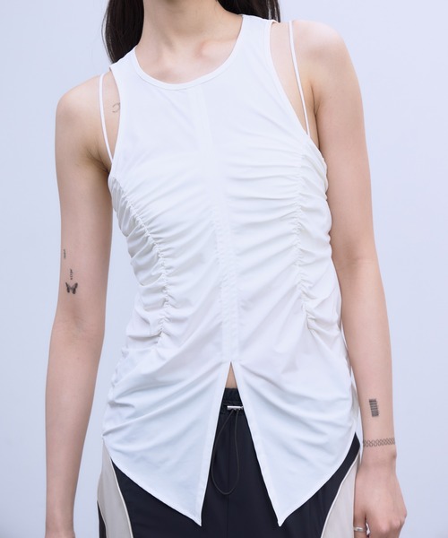 THINGS THAT MATTER(シングス ザット マター)の「BACK CUTOUT GATHERED TANK / バック カットアウト ギャザード タンク(タンクトップ・レディース・ブラック/ホワイト/ブラウン・FREE)」の4枚目の写真