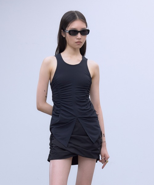 THINGS THAT MATTER(シングス ザット マター)の「BACK CUTOUT GATHERED TANK / バック カットアウト ギャザード タンク(タンクトップ・レディース・ブラック/ホワイト/ブラウン・FREE)」の17枚目の写真