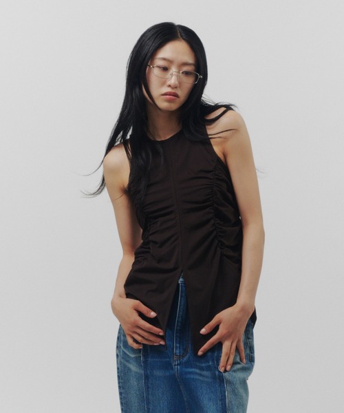 THINGS THAT MATTER(シングス ザット マター)の「BACK CUTOUT GATHERED TANK / バック カットアウト ギャザード タンク(タンクトップ・レディース・ブラック/ホワイト/ブラウン・FREE)」の21枚目の写真