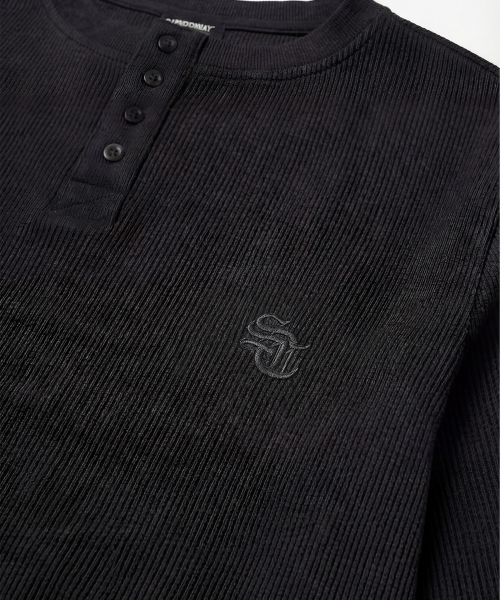 SAINTPAIN(セイントペイン)の「SPモノグラムヘンリーネックロングスリーブブラック(Tシャツ/カットソー・レディース・その他・MEDIUM/LARGE)」の3枚目の写真