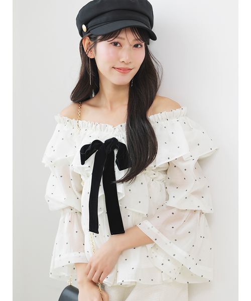 SNIDEL(スナイデル)の「フリルチュニック(その他トップス・レディース・アイボリー/ドット/ブラウン/ライトピンク・F)」の4枚目の写真