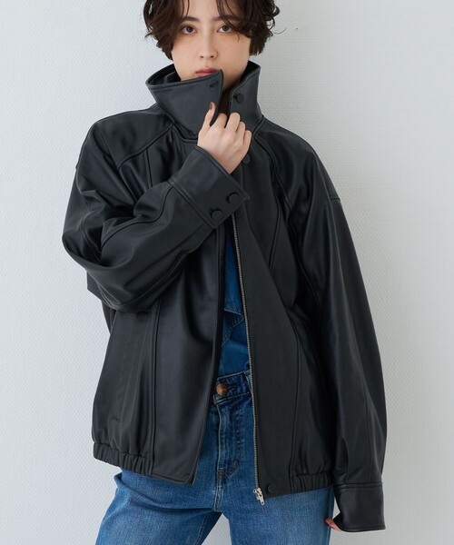 Rouge vif(ルージュヴィフ)の「ラムレザースタンドカラーブルゾン(ブルゾン・レディース・ブラウン/ブラック・フリー)」の2枚目の写真
