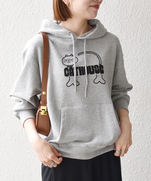 SHIPS any（シップス エニィ）の「【SHIPS any別注】THE KNiTS:〈洗濯機可能〉ロゴプリント フーディー 26AW（スウェット・レディース・ナチュラル/グレー・ONE SIZE）」の18枚目の写真