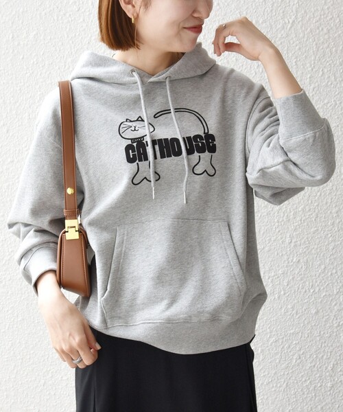 SHIPS any（シップス エニィ）の「【SHIPS any別注】THE KNiTS:〈洗濯機可能〉ロゴプリント フーディー 26AW（スウェット・レディース・ナチュラル/グレー・ONE SIZE）」の19枚目の写真