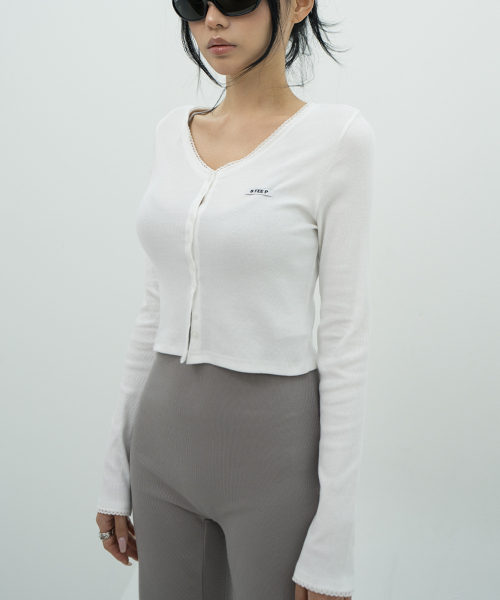 BFEEP(ビーピーピ)の「DOUBLE BUTTON LACE CARDIGAN_WHITE(カーディガン/ボレロ・レディース・その他・FREE)」の5枚目の写真