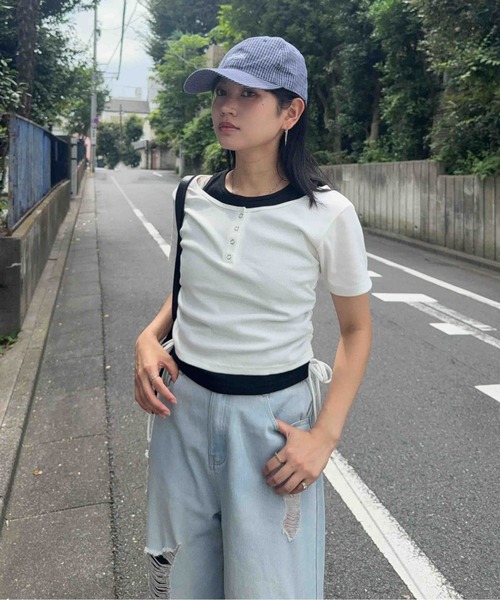 AS KNOW AS plus(アズノゥアズプラス)の「☆シャーリングリボン レイヤードヘンリーネックリブTシャツ(Tシャツ/カットソー・レディース・チャコール/オフホワイト/カモフラージュ・FREE)」の7枚目の写真