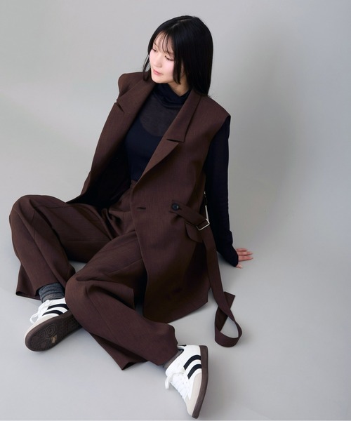 AVIE(アビィ)の「ベルトオーバーサイズパンツ(テーラードジャケット・レディース・ブラウン/ブラック・38)」の19枚目の写真