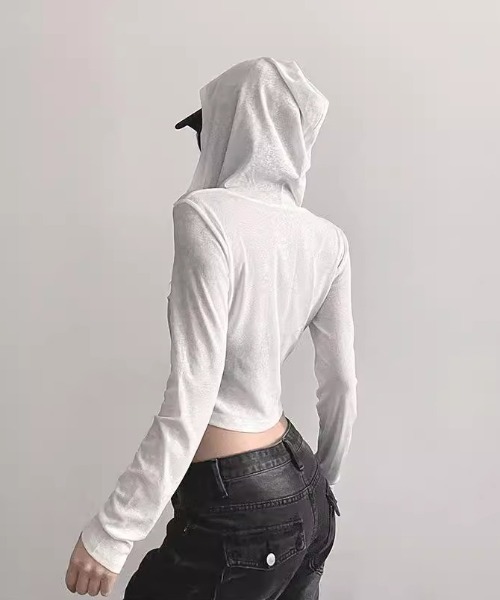 lilful(リルフル)の「【26年秋冬新作】フード付きシアーヘンリーネックショートロンT(Tシャツ/カットソー・レディース・ホワイト・F)」の3枚目の写真