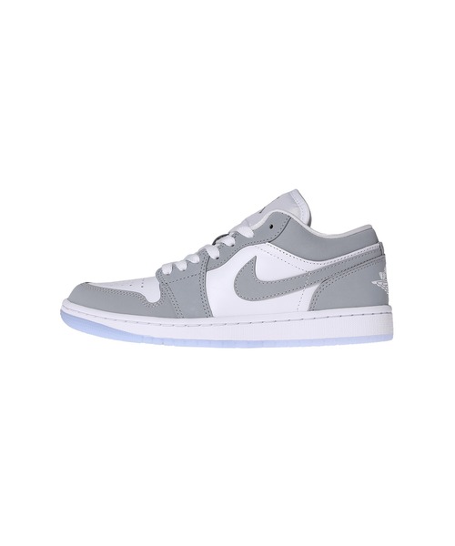 JORDAN BRAND(ジョーダンブランド)の「WMNS AIR JORDAN 1 LOW DC0774-105(スニーカー・レディース・ホワイト・26.5cm/26cm/28.5cm/28cm/27.5cm/27cm/25.5cm)」の2枚目の写真
