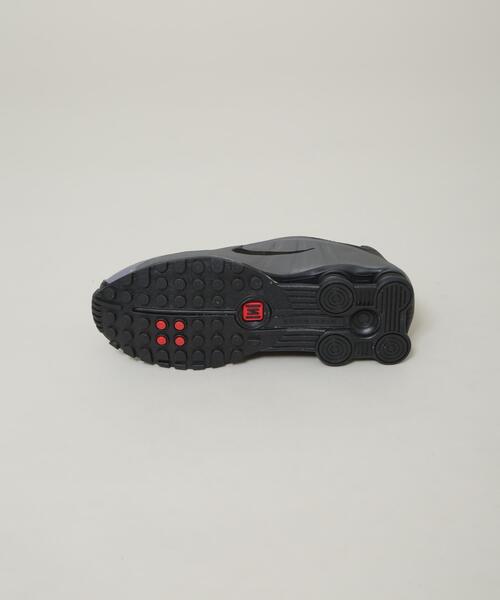 NIKE(ナイキ)の「NIKE/ナイキ ショックス R4(スニーカー・メンズ・ブラック/ホワイト・27/26/28)」の21枚目の写真