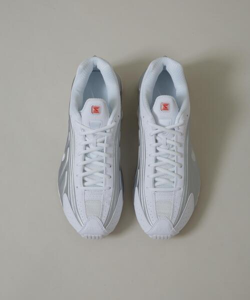 NIKE(ナイキ)の「NIKE/ナイキ ショックス R4(スニーカー・メンズ・ブラック/ホワイト・27/26/28)」の13枚目の写真