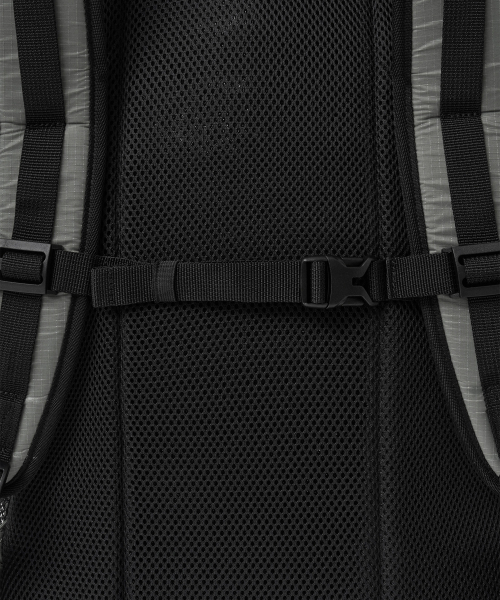 PHYPS MOTORCYCLE(フィップスモーターサイクル)の「Utility Mesh Backpack Gray(バックパック/リュック・メンズ・その他・FREE)」の6枚目の写真
