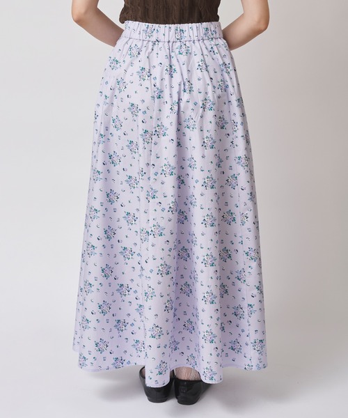 Cath Kidston(キャスキッドソン)の「ボリュームフレアスカート Garden Bouquet(スカート・レディース・アイボリー/サックスブルー/ネイビー・S/M)」の6枚目の写真