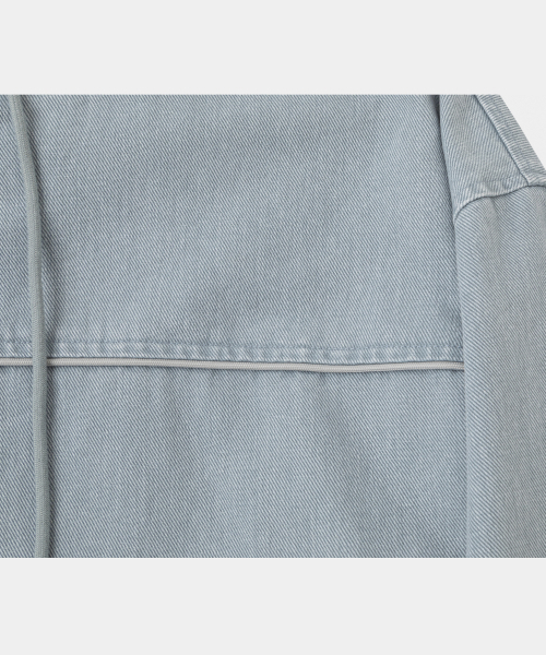 LETTERCOMO(レテルコモ)の「パイピングワークフードジャケットスカイブルー(その他アウター・レディース・スカイブルー・MEDIUM/LARGE)」の5枚目の写真