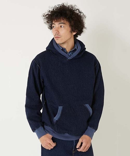 BLUE BLUE（ブルーブルー）の「フロージャカードデニム フーディー（パーカー・メンズ・インディゴブルー・S/M/L/XL）」の2枚目の写真