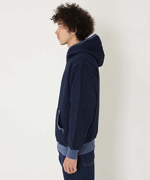 BLUE BLUE（ブルーブルー）の「フロージャカードデニム フーディー（パーカー・メンズ・インディゴブルー・S/M/L/XL）」の3枚目の写真