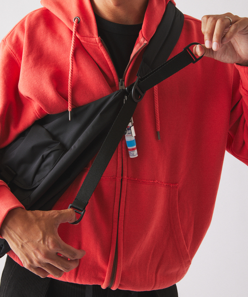 BAICYCLON by Bagjack(バイシクロン バイ バグジャック)の「BAICYCLON by bagjack 別注 マルチポケット ショルダーバッグ(ショルダーバッグ・メンズ・ブラック/ブラウン・FREE)」の4枚目の写真