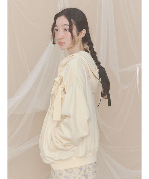 merry jenny(メリージェニー)の「ribbon tie zipフーディー(パーカー・レディース・イエロー/グレー/ブラック・FREE)」の9枚目の写真