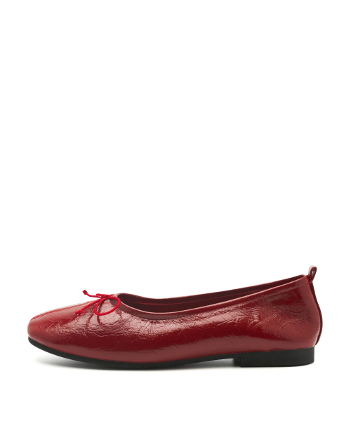 SPUR(シュプール)の「Odd Soft Square Ribbon Flat Ribbon フラットシューズ 2cm -WA9023 (4color)(バレエシューズ・レディース・ブラック/ダークブラウン/レッド/アイボリー・22.5cm/23cm/23.5cm/24cm/24.5cm/25cm)」の16枚目の写真