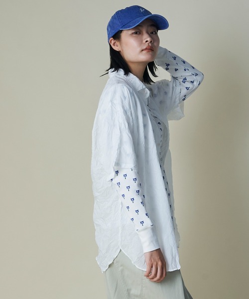 mintdesigns(ミントデザインズ)の「Crinkled Shirt(シャツ/ブラウス・レディース・グレイッシュベージュ/ホワイト・ONESIZE)」の2枚目の写真