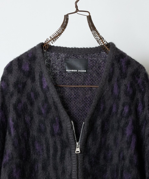 NUMBER (N)INE(ナンバーナイン)の「MOHAIR MIX KNIT LEOPARD JACQUARD ZIP-UP CARDIGAN / ウールモヘヤ ミックス ニット レオパード ジャガード ジップアップ カーディガン(カーディガン/ボレロ・メンズ・パープル/チャコール/マスタード・2/3/4)」の5枚目の写真