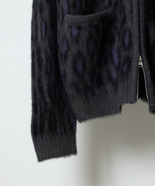 NUMBER (N)INE(ナンバーナイン)の「MOHAIR MIX KNIT LEOPARD JACQUARD ZIP-UP CARDIGAN / ウールモヘヤ ミックス ニット レオパード ジャガード ジップアップ カーディガン(カーディガン/ボレロ・メンズ・パープル/チャコール/マスタード・2/3/4)」の6枚目の写真