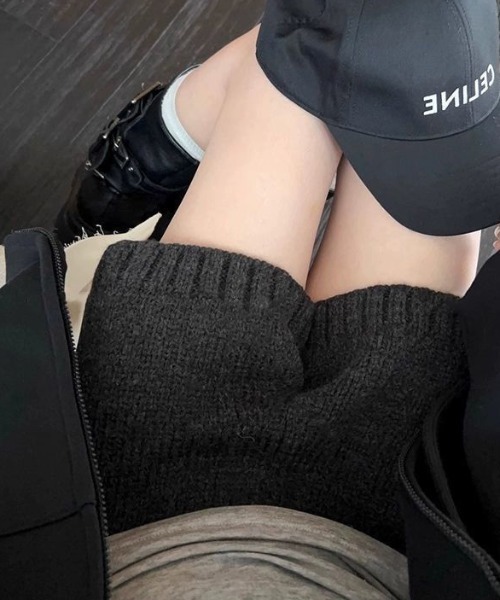 SHEPP(シープ)の「【26年秋冬新作】ハイウエストリブニットショートパンツ(その他パンツ・レディース・チャコール/ブラウン/グレー/ブラック・M)」の1枚目の写真