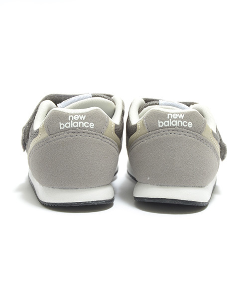 こども ビームス（コドモビームス）の「NEW BALANCE / New 16s FS996 (12～16.5cm)（スニーカー・キッズ・グレー/ネイビー・12/14/13.5/12.5/15 /16/16.5/15.5/14.5/13）」の6枚目の写真