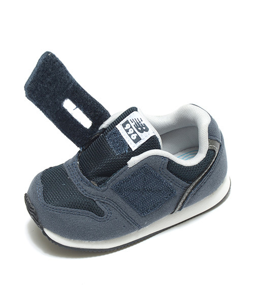 こども ビームス（コドモビームス）の「NEW BALANCE / New 16s FS996 (12～16.5cm)（スニーカー・キッズ・グレー/ネイビー・12/14/13.5/12.5/15 /16/16.5/15.5/14.5/13）」の4枚目の写真