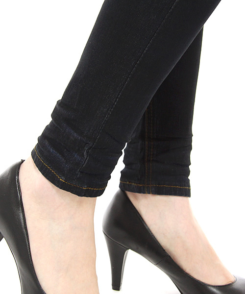 Khaju（カージュ）の「Khaju:SKINNY DENIM LEGGINGS（デニムパンツ・レディース・ライトグレー/ブラック/ライトブルー/ネイビー・34/36）」の10枚目の写真