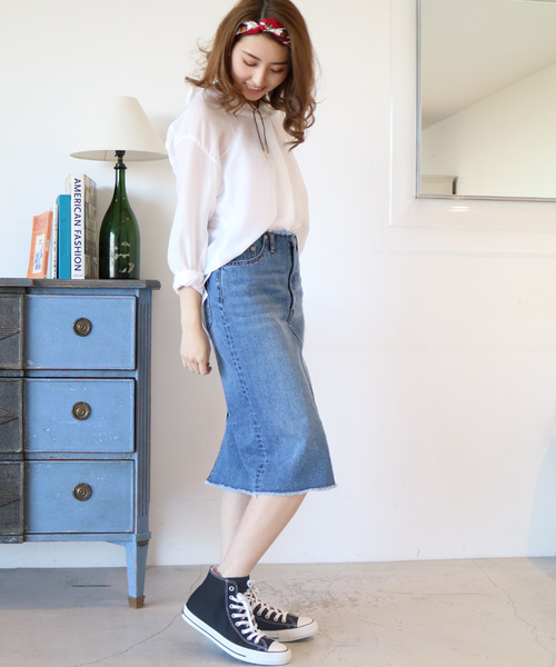 N.（N. Natural Beauty Basic）（エヌエヌナチュラルビューティーベーシック）の「【Ray　4月号掲載】ミディアムウエイトデニムスカート（デニムスカート・レディース・ホワイト/ブルー・MEDIUM/SMALL）」の8枚目の写真