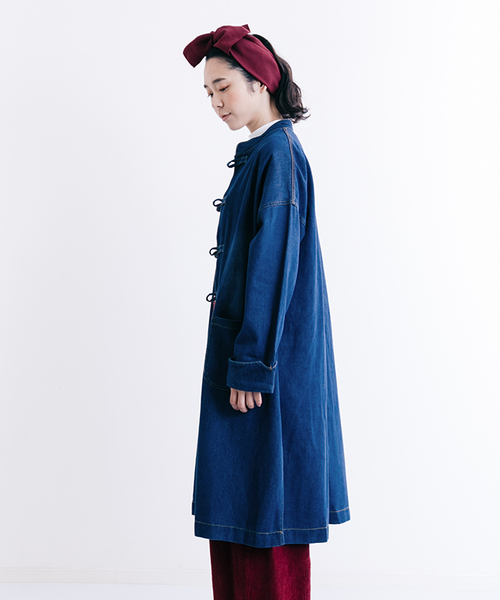 MERLOT（メルロー）の「チャイナボタンデニムロングコート2228（その他アウター・レディース・ブルー/ネイビー・FREE）」の17枚目の写真