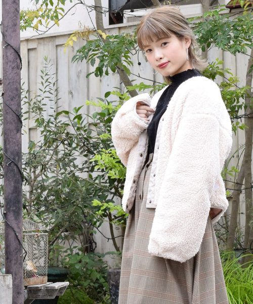 w closet（ダブルクローゼット）の「ボア×リップストップリバーシブルブルゾン（ブルゾン・レディース・カーキ/ピンク/キナリ・FREE）」の10枚目の写真