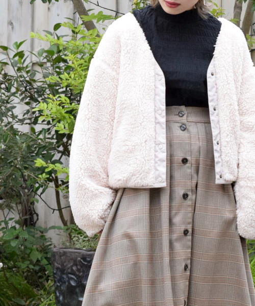 w closet（ダブルクローゼット）の「ボア×リップストップリバーシブルブルゾン（ブルゾン・レディース・カーキ/ピンク/キナリ・FREE）」の20枚目の写真