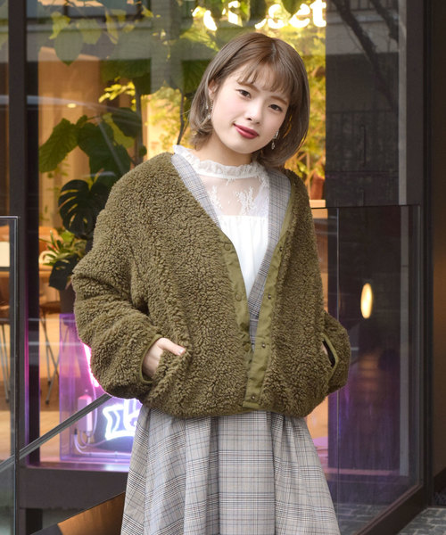 w closet（ダブルクローゼット）の「ボア×リップストップリバーシブルブルゾン（ブルゾン・レディース・カーキ/ピンク/キナリ・FREE）」の21枚目の写真