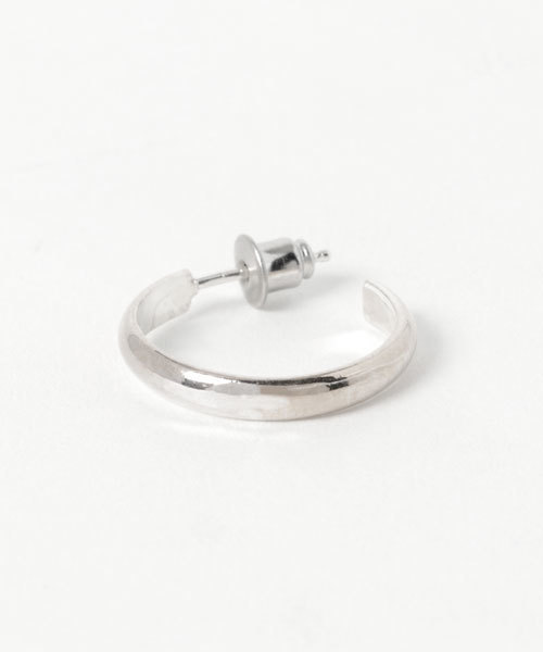 SunKu（サンク）の「SILVER LARGE HOOP PIERCE / ROUND(シルバー ラージ フープ ピアス/ラウンド)（ピアス（片耳用）・メンズ・シルバー・FREE）」の2枚目の写真