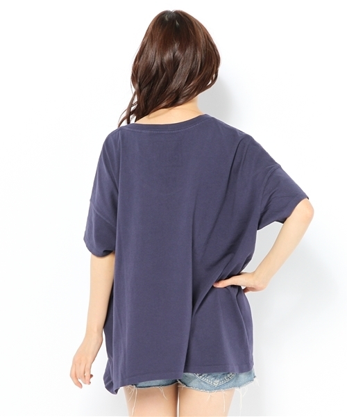 Ray BEAMS（レイビームス）の「SKARGORN / ポケット付 Tシャツ（Tシャツ/カットソー・レディース・ホワイト/インディゴブルー/ブラック/レッド系その他/ネイビー・SMALL/ONE SIZE）」の9枚目の写真