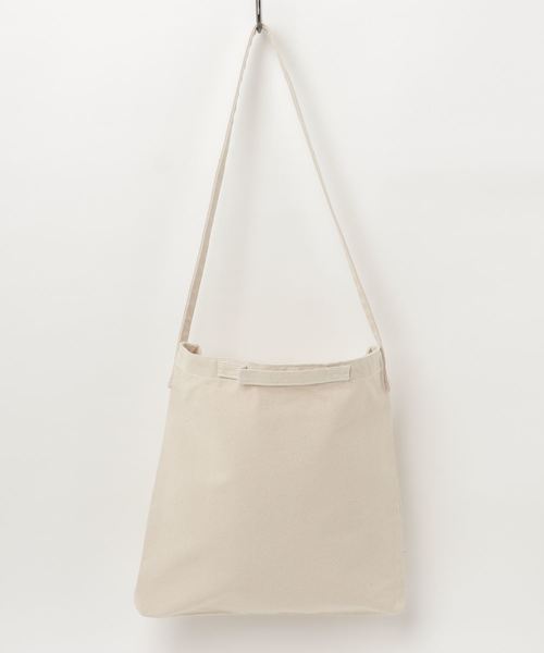 INNOCENT(イノセント)の「1to10 people Select/United Athle/ユナイテッドアスレ キャンバス2wayショルダーバック(ショルダーバッグ・レディース・ライトグレー/オリーブ/イエロー/ブルー/ナチュラル/ネイビー/ブラック・FREE)」の4枚目の写真