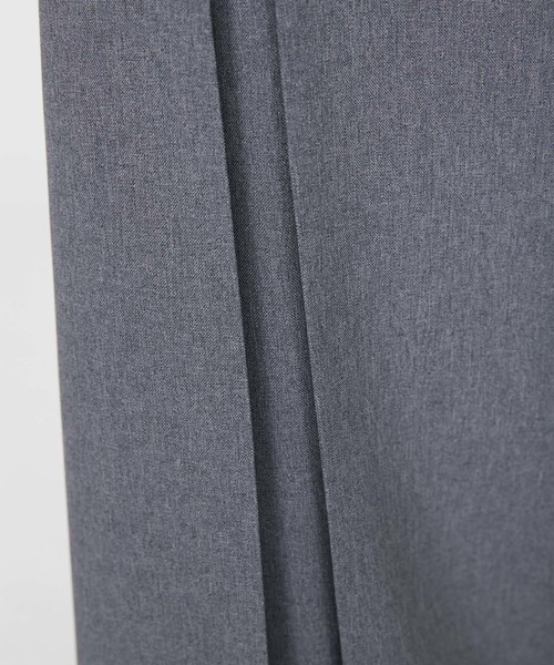 TRUNO by NOISE MAKER（トルノバイノイズメーカー）の「サイドタックフレアパンツ（その他パンツ・レディース・ブラック/グレー・38/36）」の4枚目の写真