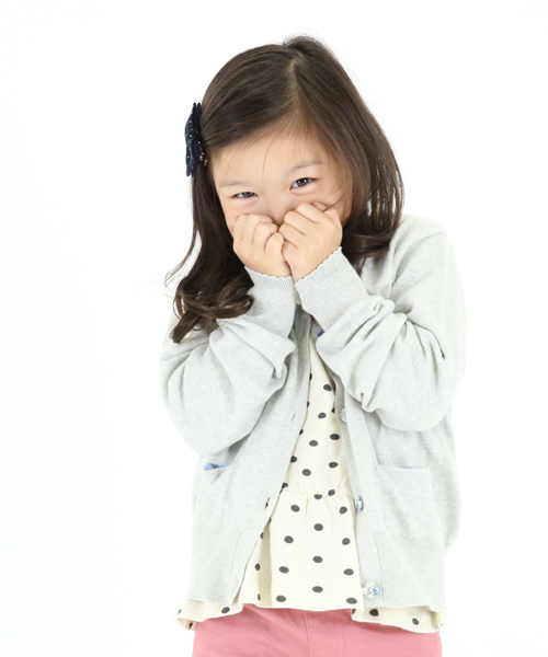 GLOBAL WORK(グローバルワーク)の「【GLOBAL WORK】クルミボタンカーデ/528957(カーディガン/ボレロ・キッズ・イエロー/ネイビー/グレー/ピンク・LARGE/X-LARGE/SMALL/MEDIUM)」の2枚目の写真