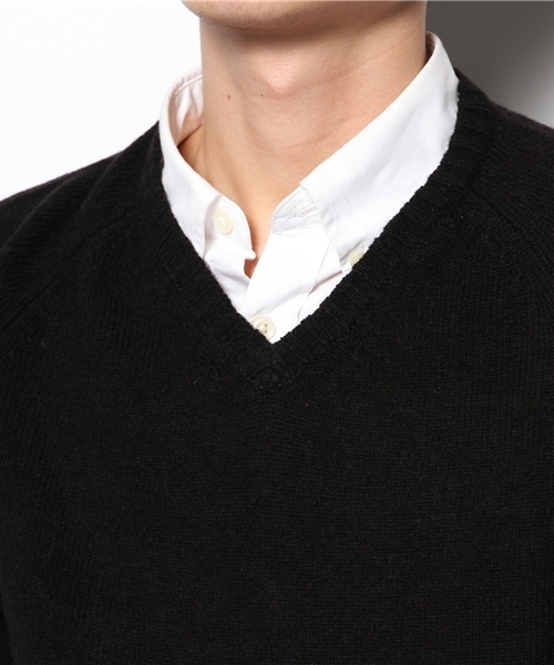 SENSE OF PLACE by URBAN RESEARCH（センスオブプレイスバイアーバンリサーチ）の「ラムVネック（ニット/セーター・メンズ・ブルー/レッド/ゴールド/ブラック/チャコール/グリーン・38/40）」の9枚目の写真