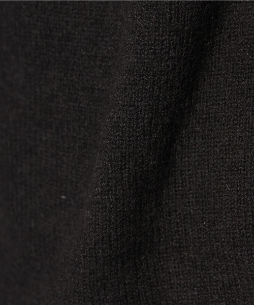 SENSE OF PLACE by URBAN RESEARCH（センスオブプレイスバイアーバンリサーチ）の「ラムVネック（ニット/セーター・メンズ・ブルー/レッド/ゴールド/ブラック/チャコール/グリーン・38/40）」の11枚目の写真