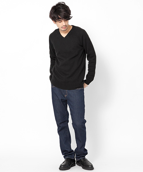 SENSE OF PLACE by URBAN RESEARCH（センスオブプレイスバイアーバンリサーチ）の「ラムVネック（ニット/セーター・メンズ・ブルー/レッド/ゴールド/ブラック/チャコール/グリーン・38/40）」の13枚目の写真